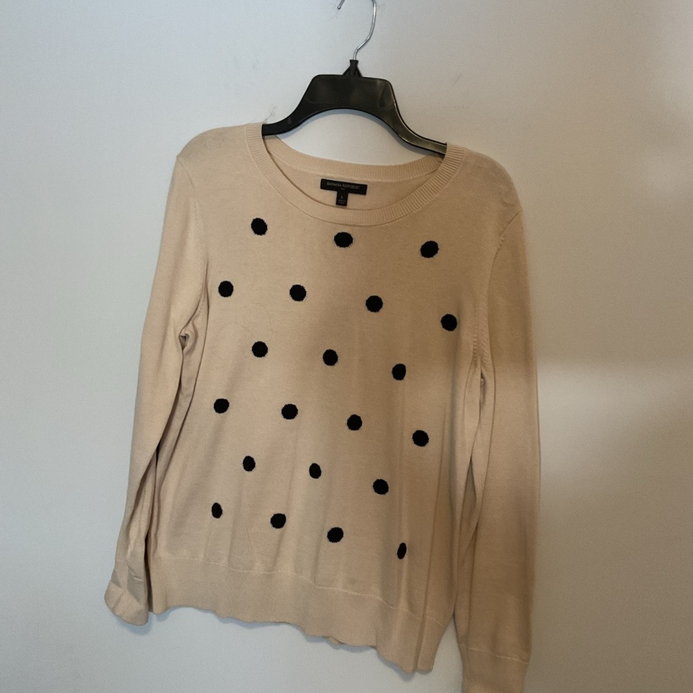 Banana Republic Beige Lightweight Sweater with Black Accents